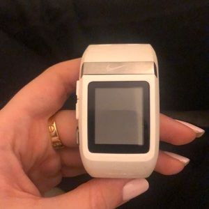 Nike+ SportWatch GPS Powered by TomTom (White)